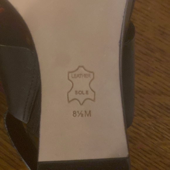 Tory Burch wedge size 8.5 Black never worn - Picture 5 of 6